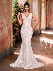 Glamrae Vestido de sirena elegante y romántico de encaje blanco al estilo francés con correa ajustable en la espalda, cintura ajustada y volante en el bajo, adecuado para diversas ocasiones formales (Estilo francés de lujo) - Blanco - Ver 3