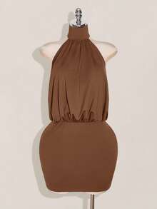 SHEIN ICON Vestido mini ajustado con cuello alto, espalda descubierta y fruncido, talla grande. Vestido ajustado sexy con cuello halter, espalda descubierta, estilo Y2K - Marrón - Ver 6