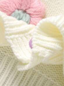 SHEIN Vintaside Kids 精致婴幼儿针织毛衣套装，手工钩织3D花卉外套，搭配荷叶边精致吊带连体衣，配以甜美头饰，温暖呵护宝宝成长的每一步，展现温馨童趣与时尚品味 - 粉色 - 查看 4