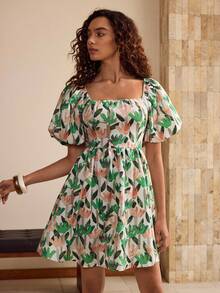 Glamance Kays Illustrations Robe courte à manches bouffantes et encolure carrée imprimée tout-sur-tout pour femmes, robe d'été fleurie pour vacances, robe de vacances tropicale pour femmes, robe de villégiature, robe élégante décontractée pour femmes pour sortir en automne - Multicolore - Voir 3