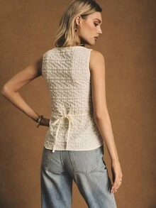 Poéselle 女士上衣，提花面料，纽扣门襟，后腰系带，杏色上衣，女士上衣，女士上衣，优雅女士纯色提花无袖衬衫，夏季外出上衣，女士时尚衬衫，女士秋季上衣，女士冬季上衣 - 杏色 - 查看 3