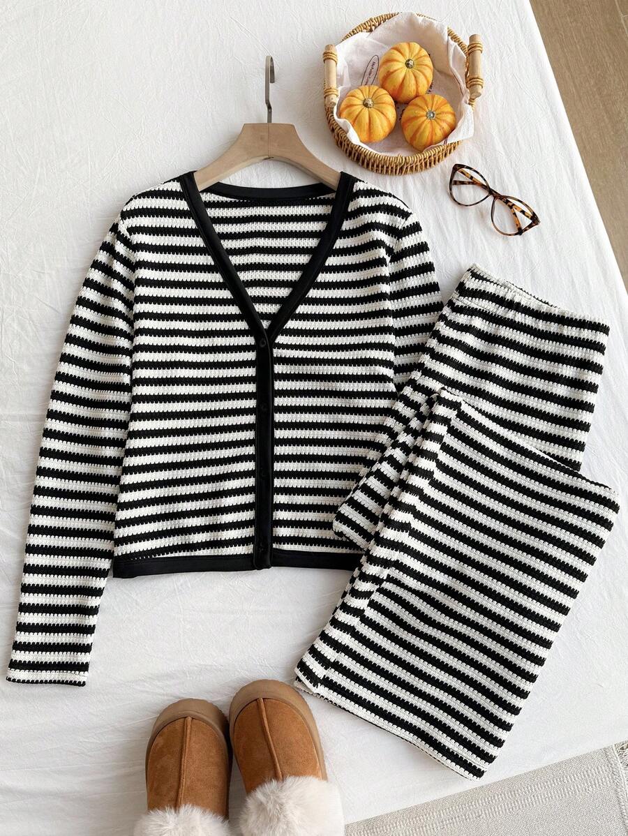 Comfortcana Set de 2 piezas Talla grande Camiseta de manga larga a rayas negras y blancas con pantalón de pierna recta de color contrastante, informal - Blanco y Negro - Ver 1
