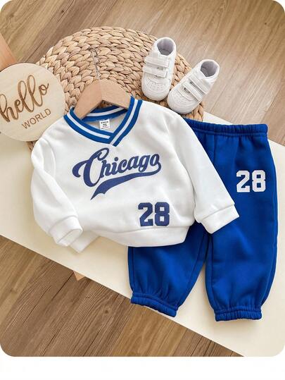 男婴两件套：保暖内衬V领插肩袖卫衣，字母印花，搭配抽绳裤脚长裤，休闲运动套装，适合户外活动，秋冬季保暖穿着。