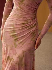 MOTF PREMIUM WOMEN'S VELVET ELASTIC LONG DRESS, AUTUMN/WINTER - Multicolor - View 2