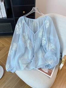 GlowEve CURVE Áo sơ mi thêu hoa thường ngày/công sở cỡ lớn - Màu xanh lam - Xem 1