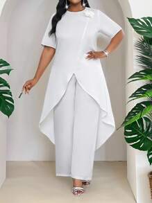 SHEIN Lady Bộ đồ 2 món thời trang công sở đi làm thanh lịch mùa xuân và mùa hè, cổ tròn, dệt màu trắng, tay ngắn cao thấp, họa tiết hoa hồng 3D cỡ lớn, trang trí hoa 3D trơn màu thanh lịch, viền bất đối xứng, áo và quần, trang phục công sở thường ngày dành cho phụ nữ, trang phục đi chơi, trang phục công sở thường ngày dành cho phụ nữ, trang phục sang trọng dành cho phụ nữ, bộ đồ mặc ở nhà dành cho phụ nữ, trang phục công sở dành cho phụ nữ, trang phục công sở thường ngày dành cho phụ nữ - trắng - Xem 4