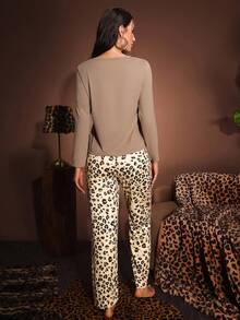 SHEIN 女士休闲豹纹爱心图案长袖睡衣套装，秋冬服装 - 摩卡棕 - 查看 2