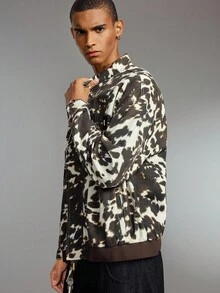 ROMWE MEN Street Life Men's Cow Print Letter Embroidered Drop Shoulder Casual Denim Jacket