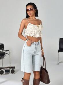 CasuGlow HIGH WAIST STRAIGHT CUT MIDDLE LENGTH RAW HEM JEAN SHORT - 378 GR - Light Wash - View 3