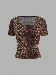 SHEIN EZwear 4 pièces/set T-shirts à manches courtes pour femmes grandes tailles, style minimaliste décontracté en noir, gris acier et imprimé léopard blanc. Convient pour les sorties d'été