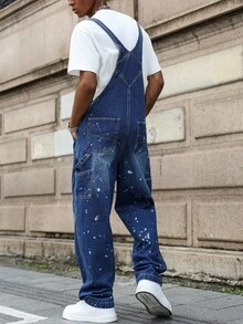 Manfinity Homme Men's Casual Streetwear Multi-Pocket Embroidered Distressed Denim Bib Overalls Baggy Overalls Men Regular Washed For Straight Leg