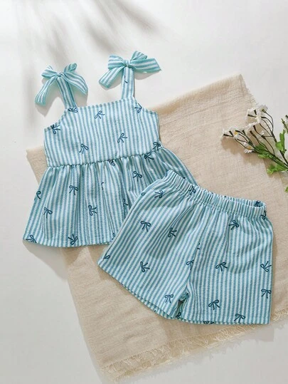 SHEIN Playful Pals 2pcs Baby Girl Toddler/Newborn 0-3 Years Old Spring/Summer Casual Daily Cute Vacation Striped Bow Decor Camisole Top + Shorts Set