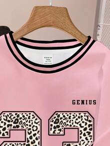 SHEIN Camiseta holgada de punto con estampado de leopardo y estrella 23, estilo deportivo y casual para adolescentes, estilo minimalista adecuado para el verano - Multicolor - Ver 3