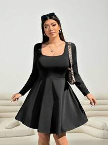 Solflare 大码女式方领宽松长袖纯色休闲连衣裙 - 黑色 - 查看 1