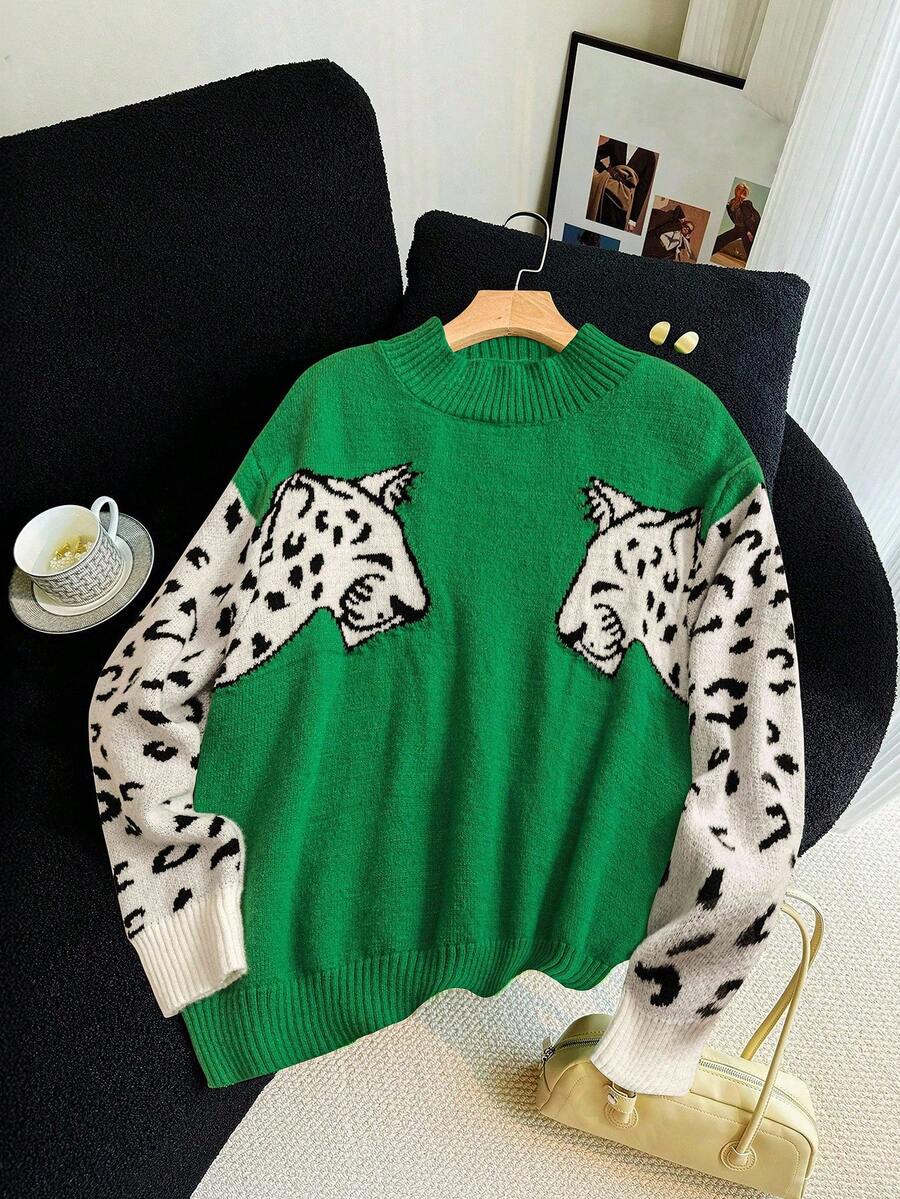 Firerie 大码女装针织豹纹拼布高领毛衣，休闲百搭长袖套头衫/大码优雅通勤职场知性高端场所精致下午茶小性感约会圆领长袖虎纹豹纹撞色绿色休闲居家办公合身女士保暖圣诞套头衫/圣诞绿色秋冬长袖豹纹秋冬立领毛衣 - 彩色 - 查看 1