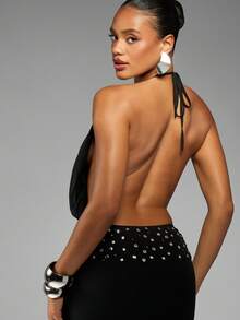 MISSGUIDED 黑色露背吊带晚礼服，腰部饰有铆钉，优雅及地，适合派对、舞会、婚礼等场合。 - 黑色 - 查看 5