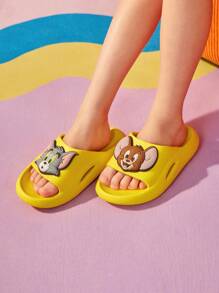 TOM & JERRY X SHEIN 可爱卡通黄色儿童一脚蹬拖鞋幼儿和儿童防滑速干淋浴滑梯，轻便耐用的 EVA 材质，男女通用，适合室内、浴室、游乐场、游泳池、海滩室内外 - 黃色 - 查看 7