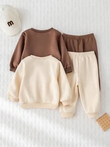 Cozy Pixies 4 件套男婴套装：柔软针织字母印花圆领长袖运动衫和松紧腰慢跑裤 - 杏色 - 查看 2