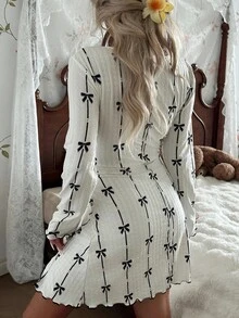 CottageSlumber 浪漫花卉女士提花针织蝴蝶结印花休闲长袖开衩睡裙，家居服连衣裙，秋冬款，舒适优雅细节 - 白色 - 查看 5