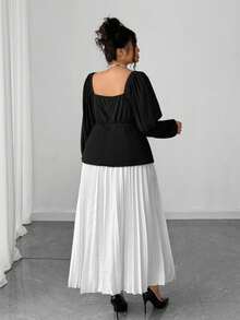 Elenzga Vestido curto plus size com decote quadrado e manga bufante, saia plissada, slim - Preto e Branco - Ver 2