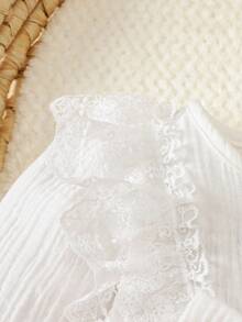 SHEIN 新生女婴优雅蝴蝶结白色棉质休闲长袖连衣裙，甜美简约风格