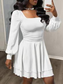 Slaydiva 2025 Frühherbst Neue Einfache Lässige Grundlegende Sport Süße Quadratischer Ausschnitt Puffärmel Langarm Geraffter Doppellagiger Locker Schwingender Rock A-Linie Rock Mehrlagiger Saum Weißes Damen Mini Kleid