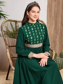 SHEIN Vestido Maxi elegante para adolescentes, verde oliva con patrón retro de hojas metálicas doradas, decorado con cinturón trenzado dorado - Verde Oscuro - Ver 5