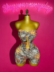 Slaydiva 2025 Summer New Arrival Halter Twist Hem Crop Top And Bodycon Shorts Set, Bohemian Sunflower Print, Suitable For Birthday Party, Back To School, Daily Casual, Vacation, Cruise, Beach, Sunbathing, 2-Piece Outfit For Women