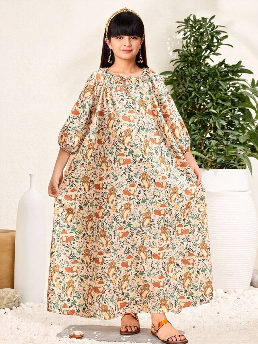 SHEIN 青少年女孩宽松休闲节日猫和雏菊碎花圆领中袖荷叶边下摆中长连衣裙 - 米色 - 查看 1