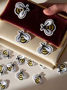 12pcs White Bumble Bee Embroidered Iron-On Patches For DIY Sewing And Crafts - Yellow - View 4