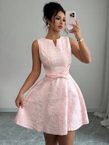 Elenzga 新款女士迷你连衣裙，采用褶皱设计，无袖，提花腰部蝴蝶结造型，修身剪裁，轻盈舒适，优雅甜美，适合春夏穿着。 - 粉色 - 查看 4