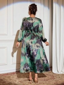 Cravure 大码女式优雅V领花卉印花缎面长袖连衣裙 - 墨綠色 - 查看 2