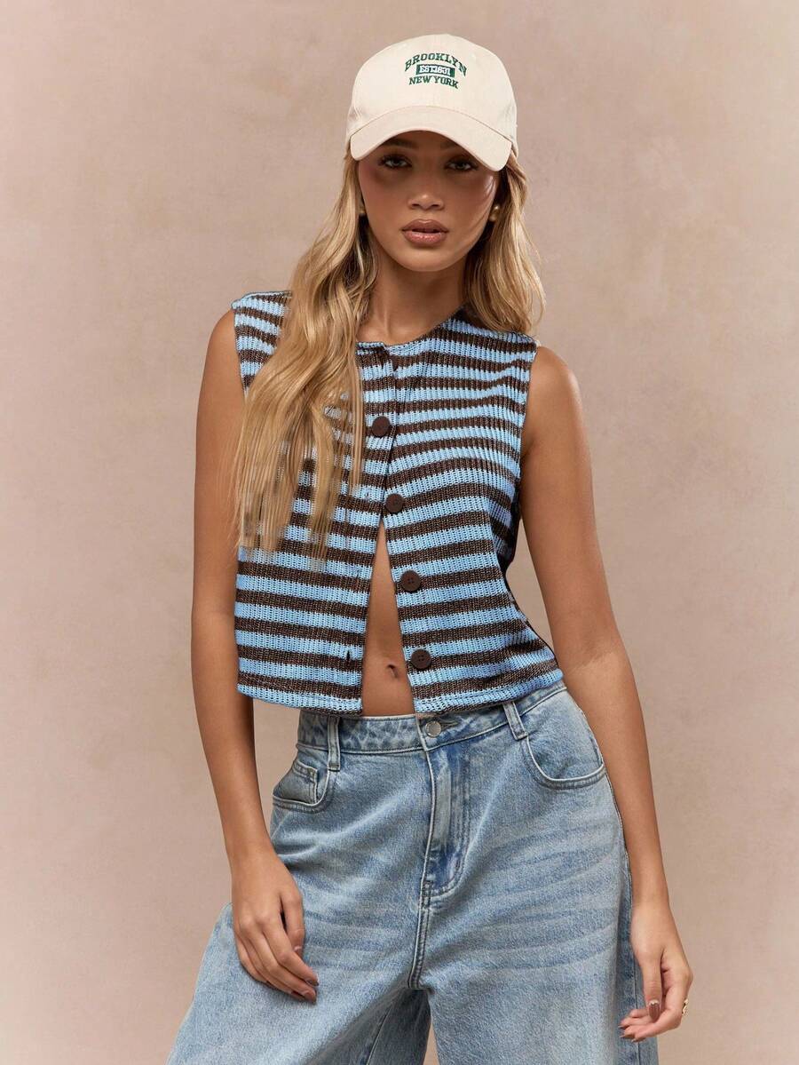 MISSGUIDED 纽扣前无袖针织短款背心休闲 Y2K 时尚复古街头风纽扣毛衣背心春夏秋季 - 淺藍色 - 查看 1