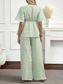SHEIN Set de 2 piezas: Blusa a cuadros con cordones y pantalones de pierna ancha - Verde - Ver 2