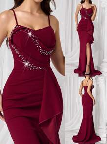 Coutiva 女士正式晚礼服，精致细肩带，无袖，荷叶边下摆，合身，水钻装饰，优雅连衣裙 - 酒紅色 - 查看 1