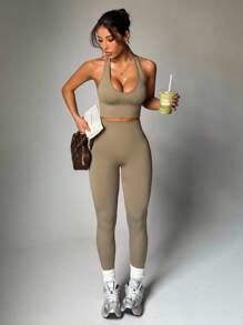 Dewbera 女式纯色简约露背上衣和运动裤健身套装