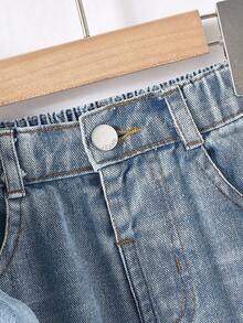 男童两件套服装：破洞牛仔夹克 + 直筒破洞牛仔裤，时尚街头风格幼儿男童牛仔套装，新品上市 - 中等水洗藍 - 查看 4