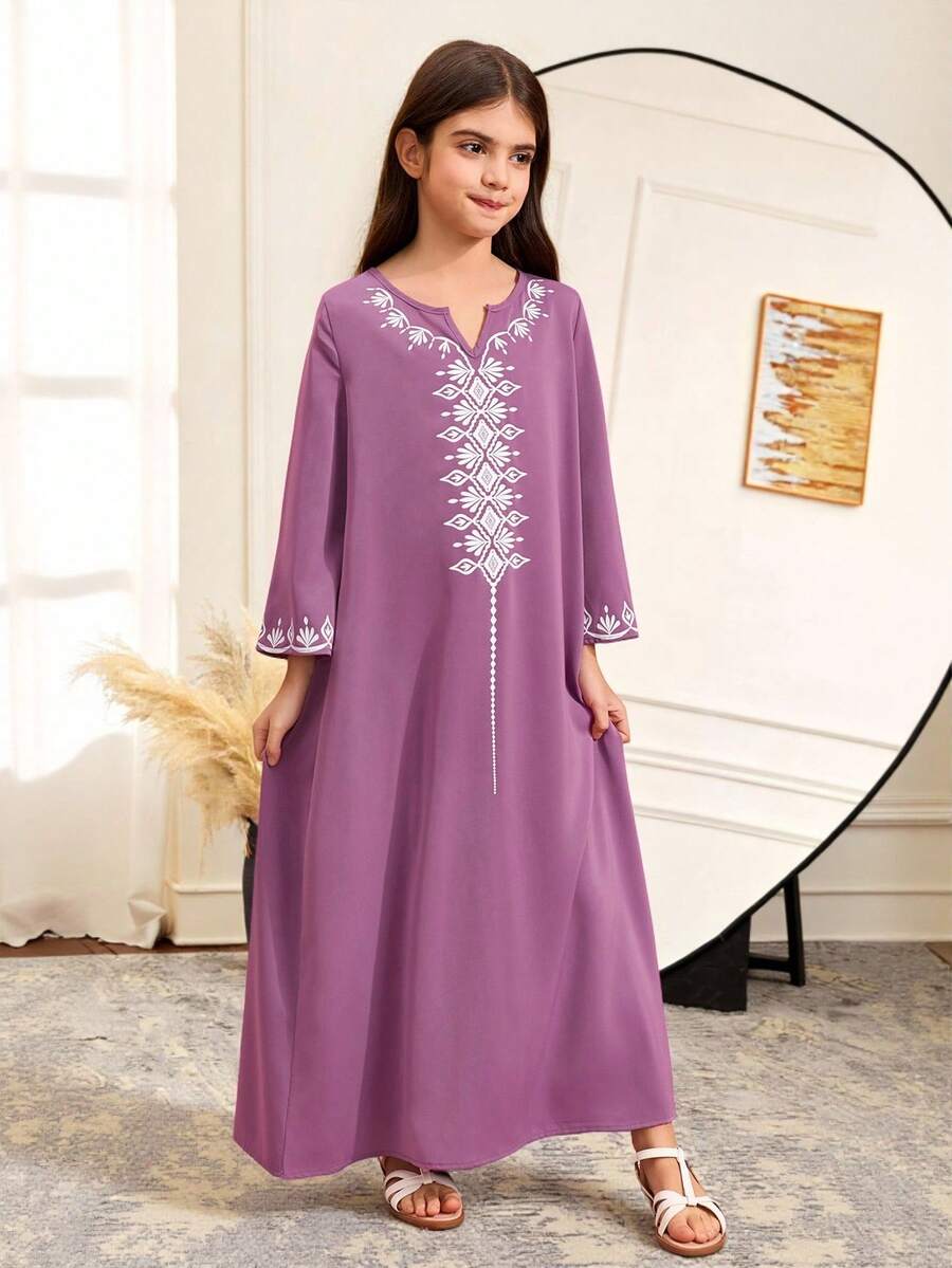 SHEIN Tween Mädchenkasualkleid im Resort-Muster mit lockerem Schnitt, 3/4-Ärmel, lila