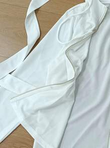 GlowEve Chaqueta elegante regular con capucha con cremallera y cintura ceñida para mujer