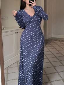 DAZY Ditsy Floral Fitted V-Neck Ruched Design Long Nightgown Pajama, Winter - Blue - View 7