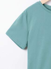 SHEIN Tween Boy Casual Comfortable Round Neck Short Sleeve Embroidered Graphic T-Shirt