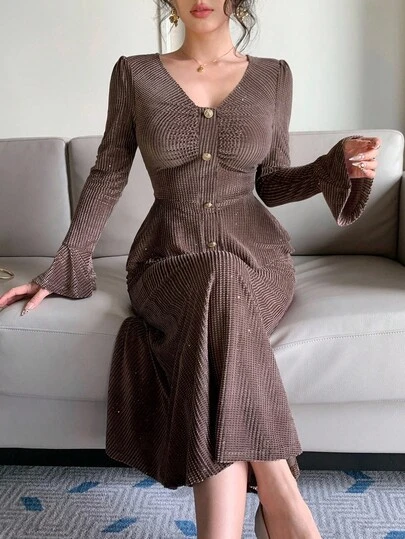 DAZY 2 件套女士 V 领束腰长袖上衣和鱼尾裙，优雅派对装，纹理亮片面料