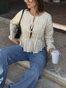 Siren Gaze 女士褶皱圆领系带长袖衬衫 - 杏色 - 查看 10