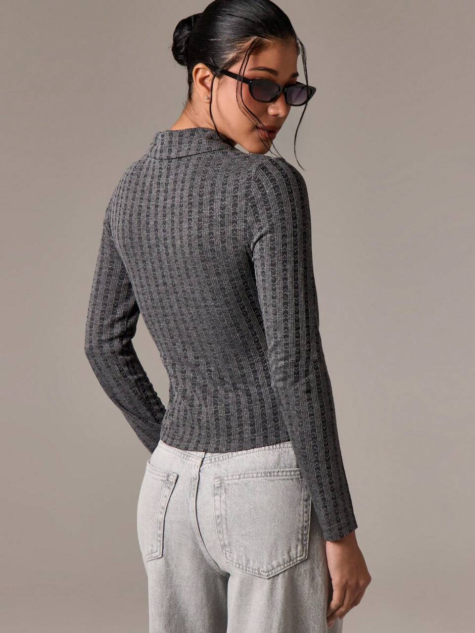 AiiRZ Pointelle Knit Long Sleeve Henley Button Up Crop Top Form Fitting Ribbed Fall Winter Fashion Classic Collar Retro Style