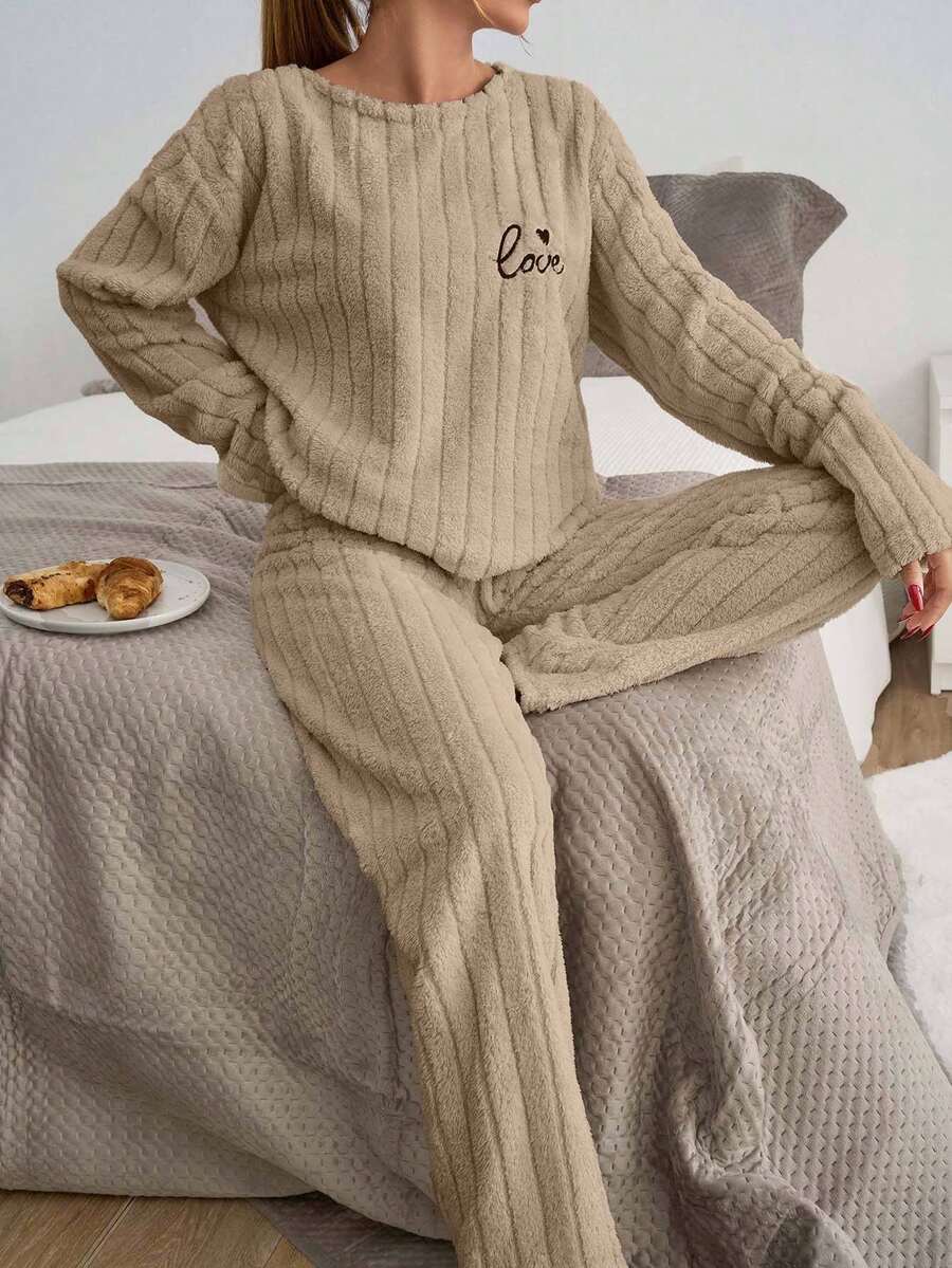EURMUSE 2件套条纹绒毛面料带标语刺绣细节家居服睡衣套装 - 駝色 - 查看 1
