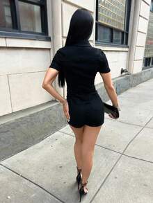 Carolina Barros 翻蓋口袋前紐扣牛仔連體短褲 - 黑色 - 查看 2