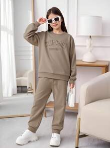 SHEIN Tween Girl Letter Embossed Thermal Lined Pullover & Sweatpants - Khaki - View 7