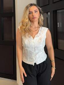 Jeta Ari Elegante cardigan casual y de moda para oficina, sin mangas, con peto y cordón en la cintura, con espalda de encaje a parches y bordados, blusa de unicolor (floral aleatorio) - Blanco - Ver 4