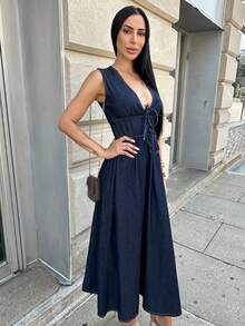 Carolina Barros 女式深V领无袖休闲牛仔裹身裙 - 藍色 - 查看 4