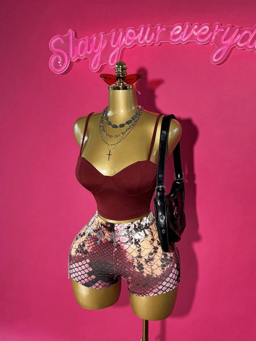 Slaydiva Nouveau printemps/été 2025 Ensemble 2 pièces pour femmes composé d'un débardeur bordeaux et d'un short imprimé animal. Convient pour les festivals de musique, Pâques, les vacances, le style occidental, nomade, les anniversaires, les remises de diplômes, les étudiantes, le port quotidien, décontracté, les vacances, les croisières, la plage, les bains de soleil. - Rouge foncé - Voir 1